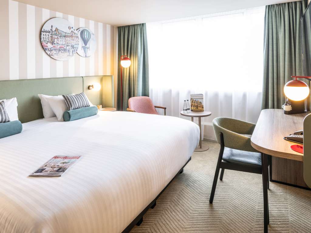 Mercure Northampton room preview